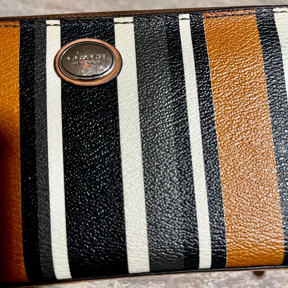 Coach striped zippered wallet - Picture 3 of 16